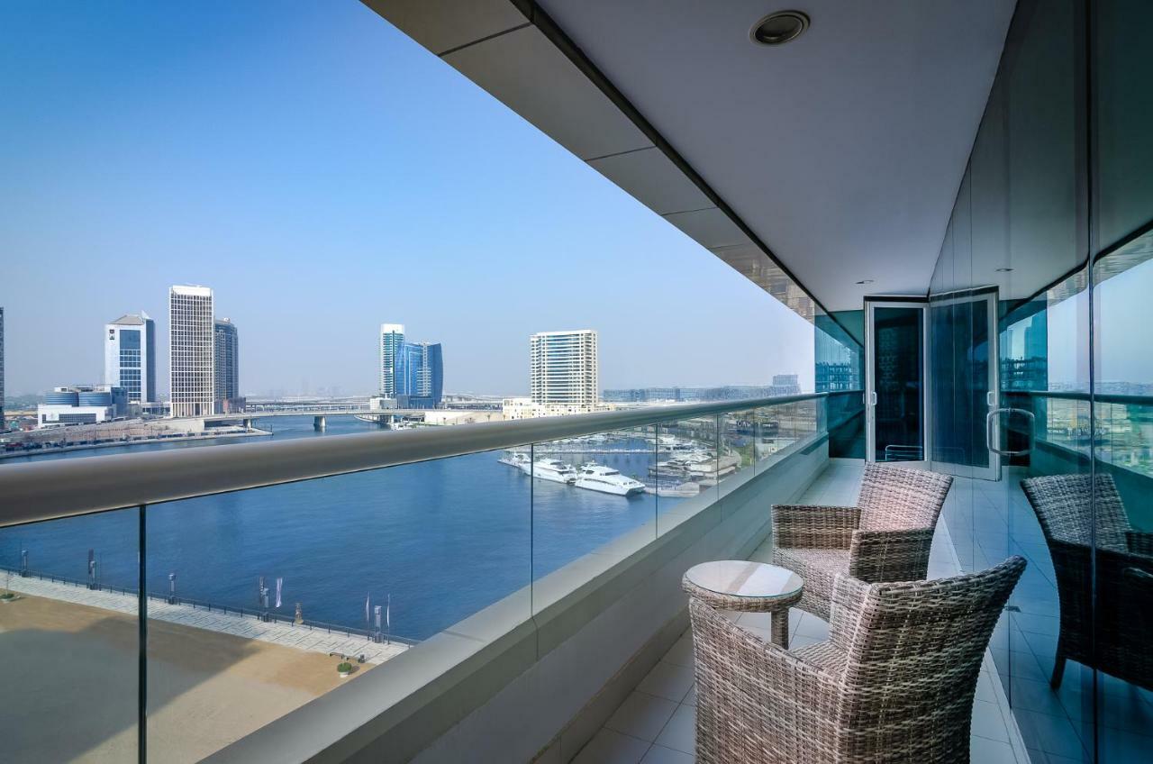 Waterfront Downtown- Damac Maison Canal View Дубай Экстерьер фото